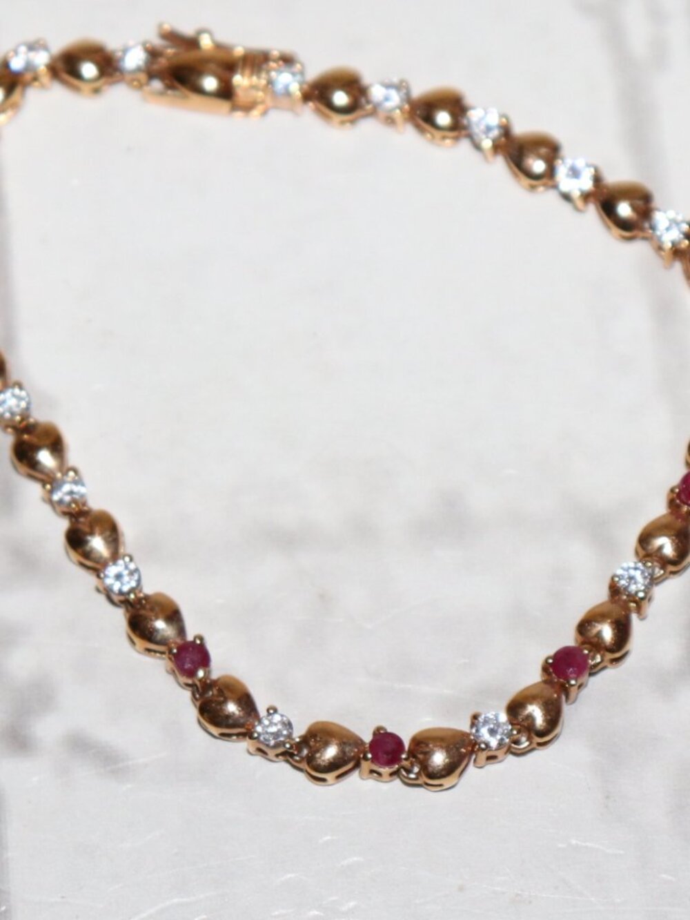 ❤️ Gold‑Tone Heart, CZ & Ruby Tennis Bracelet · 7.5" Romantic design